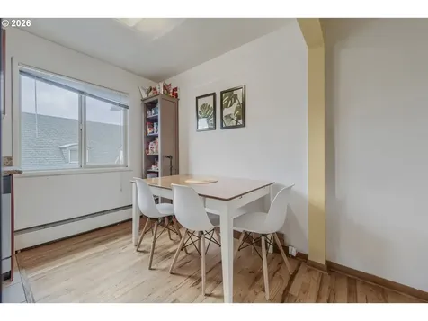 908 SW Gaines Street Portland OR 97239