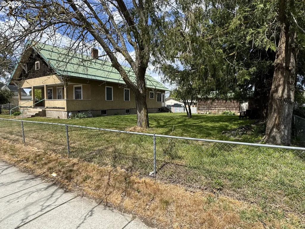 229 W Allyn Street Goldendale WA 98620