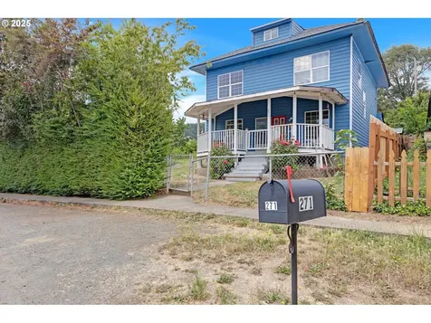 271 E Fourth Avenue Sutherlin OR 97479