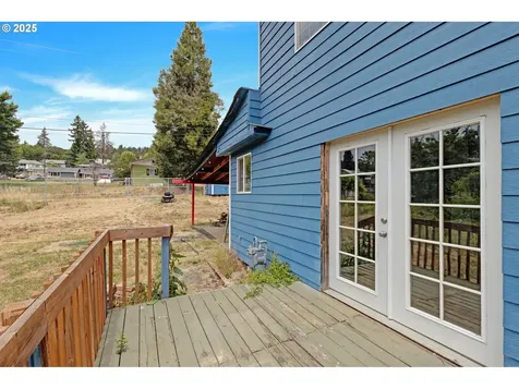 271 E Fourth Avenue Sutherlin OR 97479