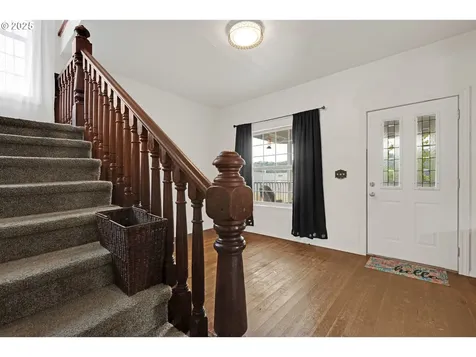271 E Fourth Avenue Sutherlin OR 97479