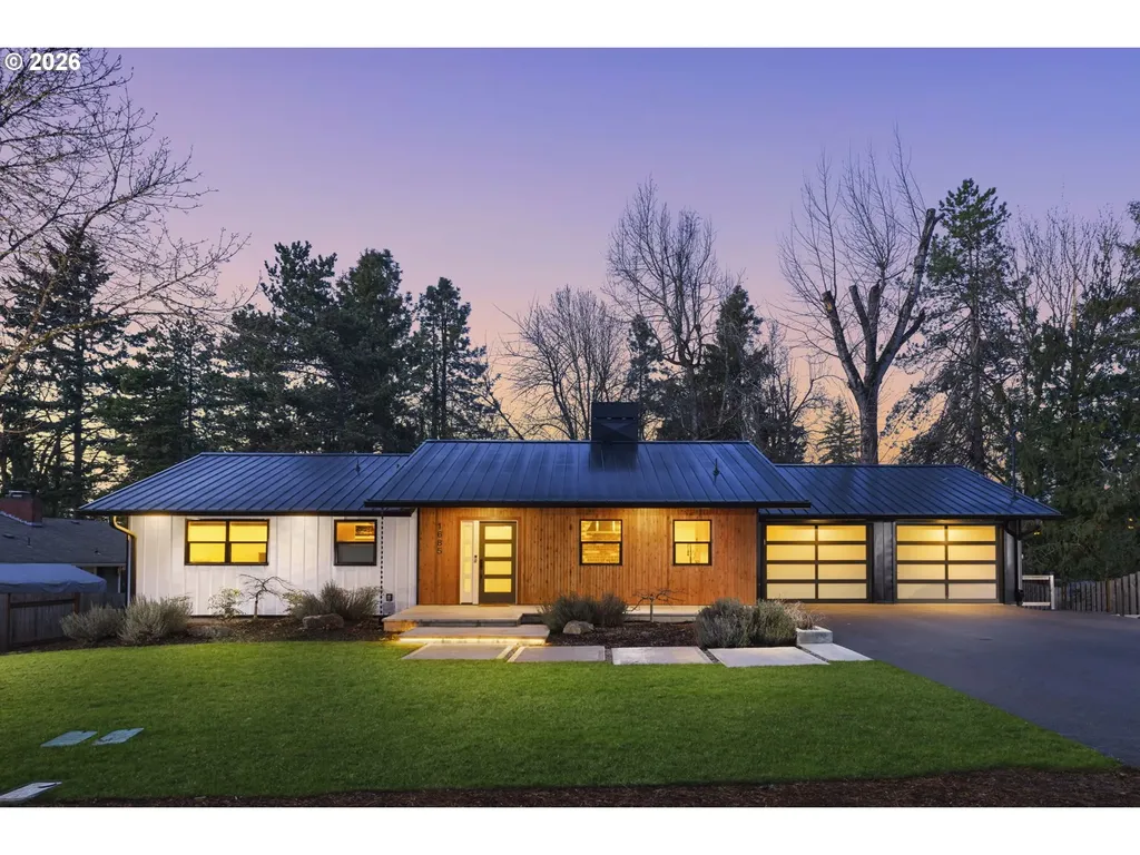 1685 Fernwood Drive Lake Oswego OR 97034