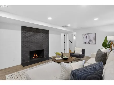 1685 Fernwood Drive Lake Oswego OR 97034