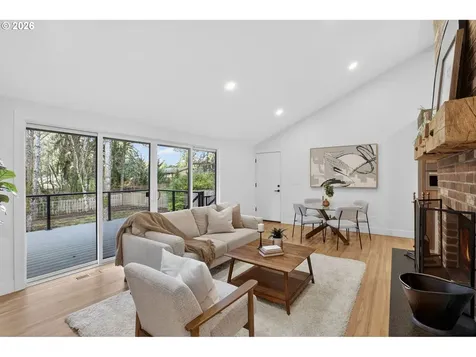 1685 Fernwood Drive Lake Oswego OR 97034
