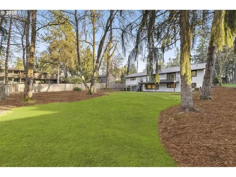 1685 Fernwood Drive Lake Oswego OR 97034