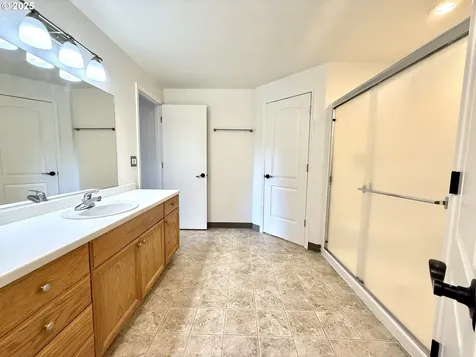 10507 NE 90th Street Vancouver WA 98662