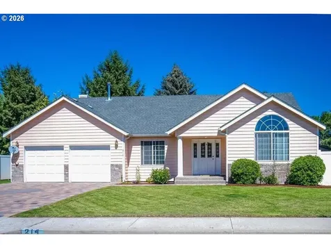 214 SW Meadow Lakes Drive Prineville OR 97754