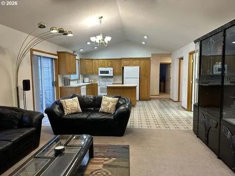 214 SW Meadow Lakes Drive Prineville OR 97754