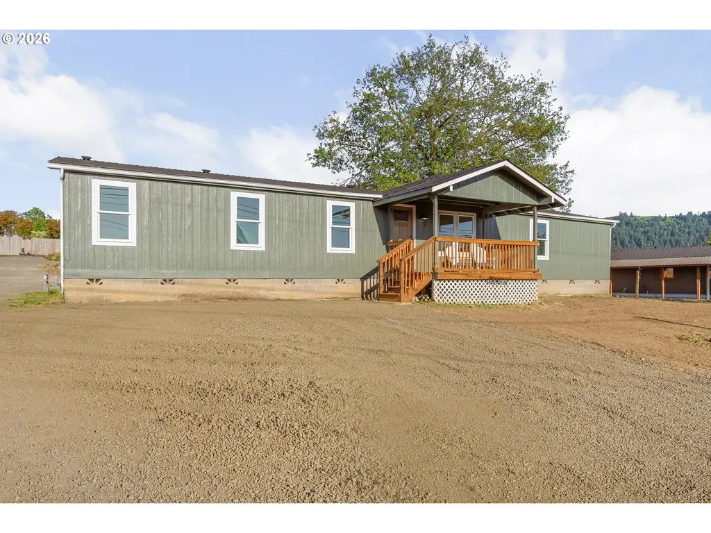 70 SE Darrell Avenue Winston OR 97496