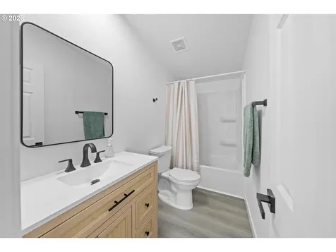 70 SE Darrell Avenue Winston OR 97496