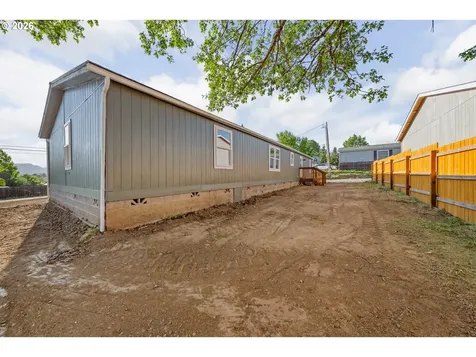 70 SE Darrell Avenue Winston OR 97496