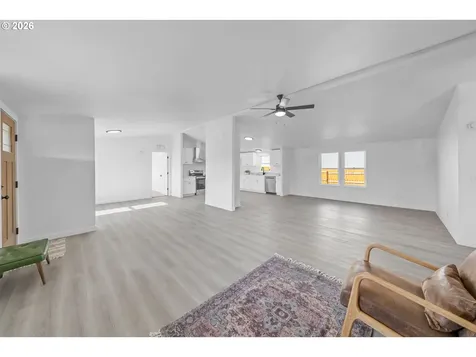 70 SE Darrell Avenue Winston OR 97496