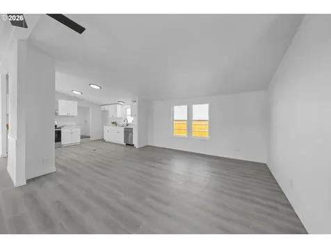 70 SE Darrell Avenue Winston OR 97496