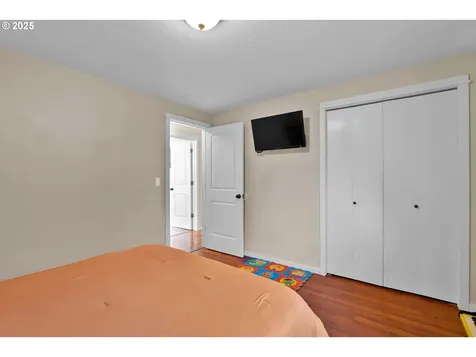 2123 Carver Street Cottage Grove OR 97424