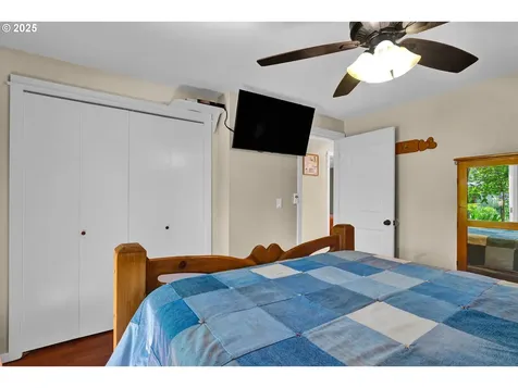 2123 Carver Street Cottage Grove OR 97424