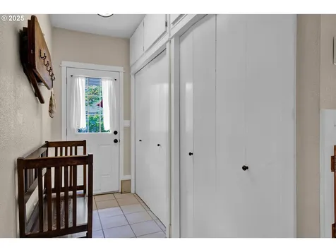 2123 Carver Street Cottage Grove OR 97424