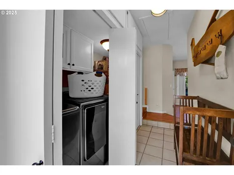 2123 Carver Street Cottage Grove OR 97424