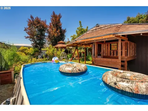 2123 Carver Street Cottage Grove OR 97424