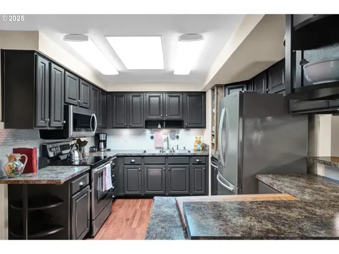 2123 Carver Street Cottage Grove OR 97424
