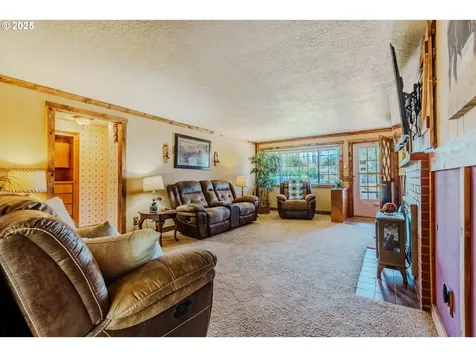 1445 NE 17th Street Gresham OR 97030