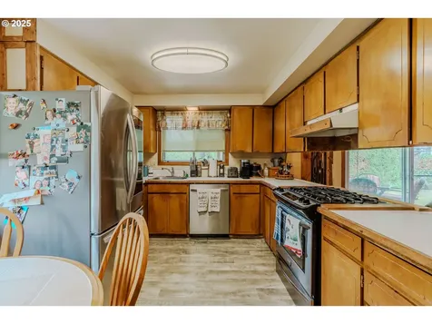1445 NE 17th Street Gresham OR 97030