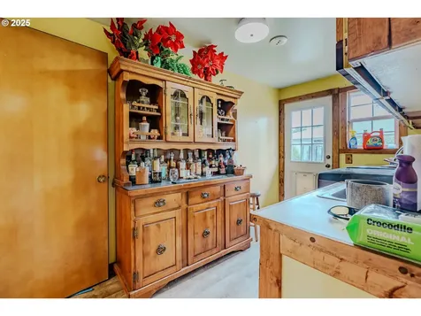1445 NE 17th Street Gresham OR 97030