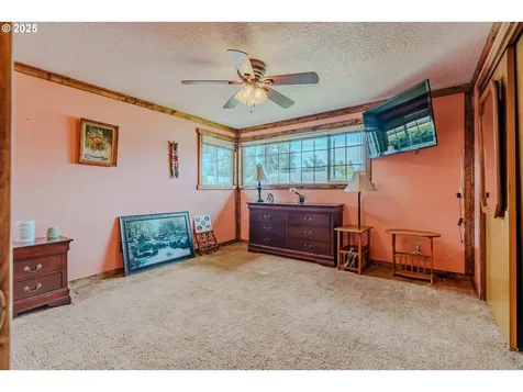1445 NE 17th Street Gresham OR 97030