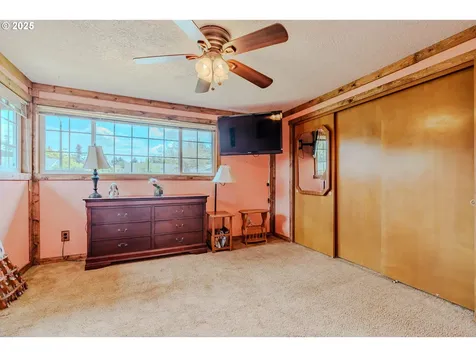 1445 NE 17th Street Gresham OR 97030