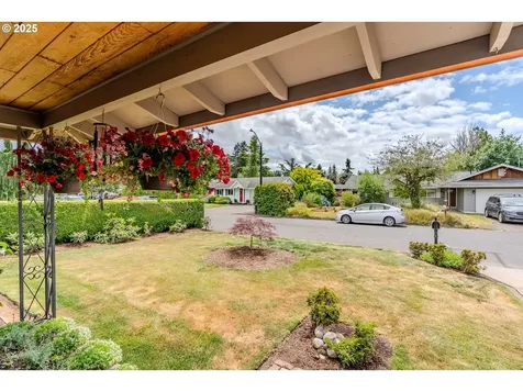 1445 NE 17th Street Gresham OR 97030