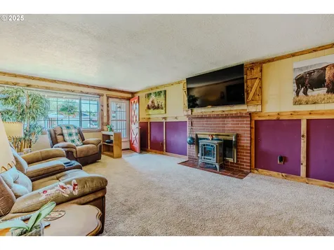 1445 NE 17th Street Gresham OR 97030