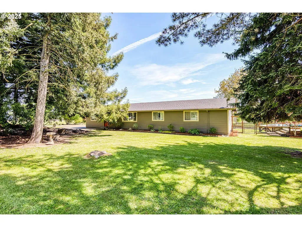 5825 NE Riverside Drive Mcminnville OR 97128