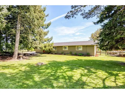5825 NE Riverside Drive Mcminnville OR 97128