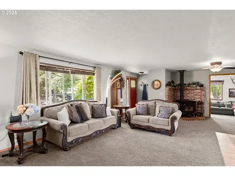 5825 NE Riverside Drive Mcminnville OR 97128