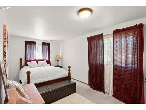 5825 NE Riverside Drive Mcminnville OR 97128