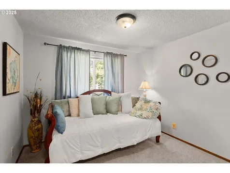 5825 NE Riverside Drive Mcminnville OR 97128
