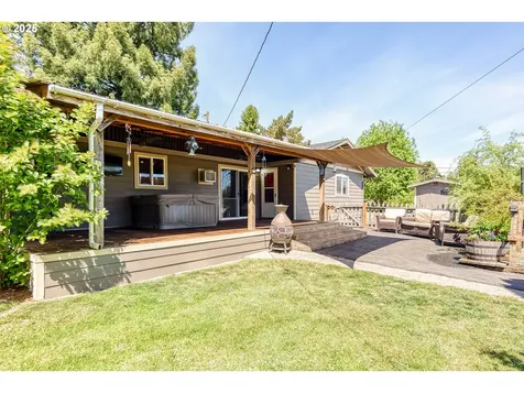 5825 NE Riverside Drive Mcminnville OR 97128