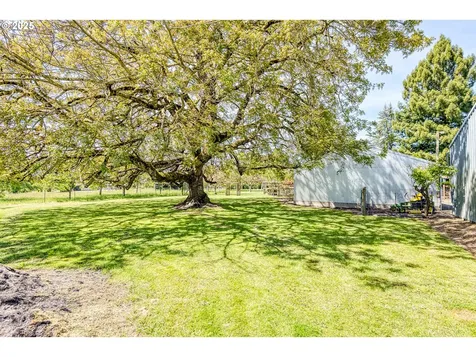 5825 NE Riverside Drive Mcminnville OR 97128