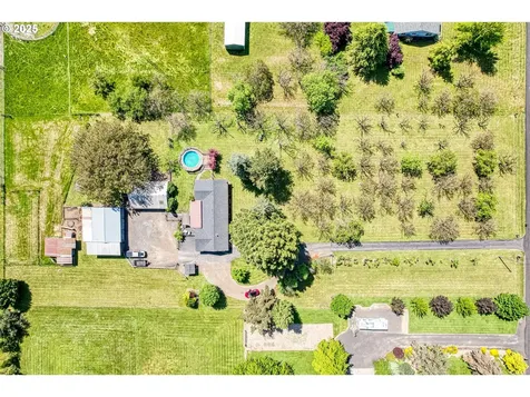 5825 NE Riverside Drive Mcminnville OR 97128