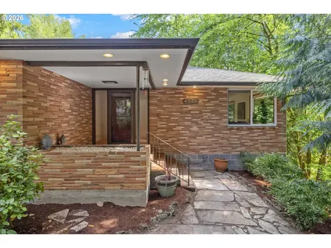 4073 SE Aldercrest Road Milwaukie OR 97222