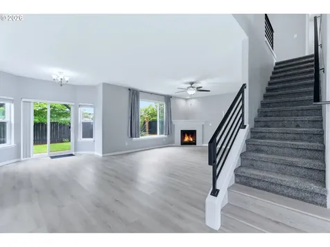 359 NW Eagle Feather Street Salem OR 97304