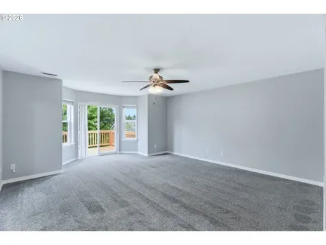359 NW Eagle Feather Street Salem OR 97304
