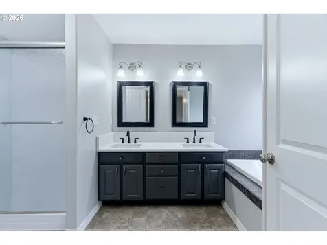 359 NW Eagle Feather Street Salem OR 97304