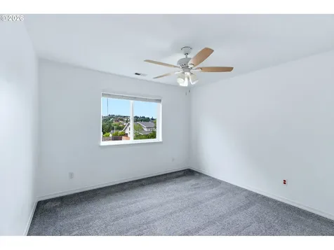 359 NW Eagle Feather Street Salem OR 97304