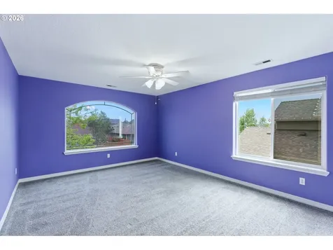 359 NW Eagle Feather Street Salem OR 97304