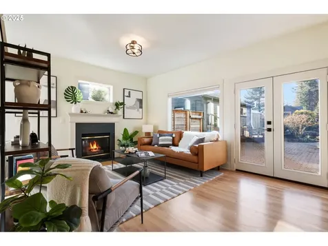 231 SE 55th Avenue Portland OR 97215