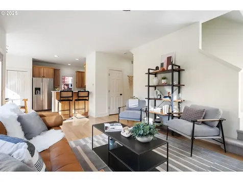 231 SE 55th Avenue Portland OR 97215