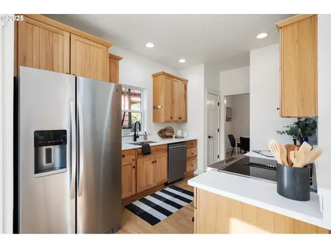 231 SE 55th Avenue Portland OR 97215