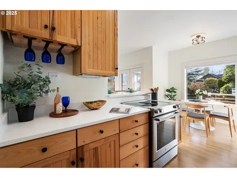 231 SE 55th Avenue Portland OR 97215