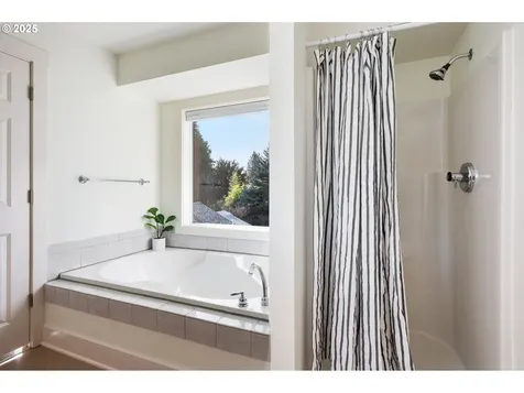 231 SE 55th Avenue Portland OR 97215