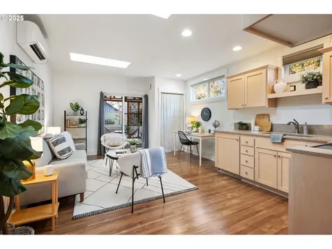 231 SE 55th Avenue Portland OR 97215